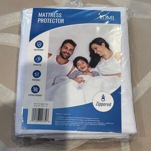 White Zippered Mattress Protector